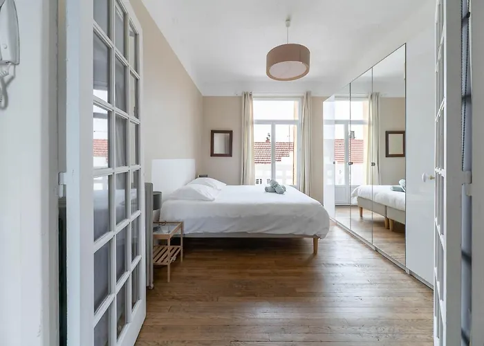 Le Larbaud - Appartement Calme Et Lumineux En Centre Ville